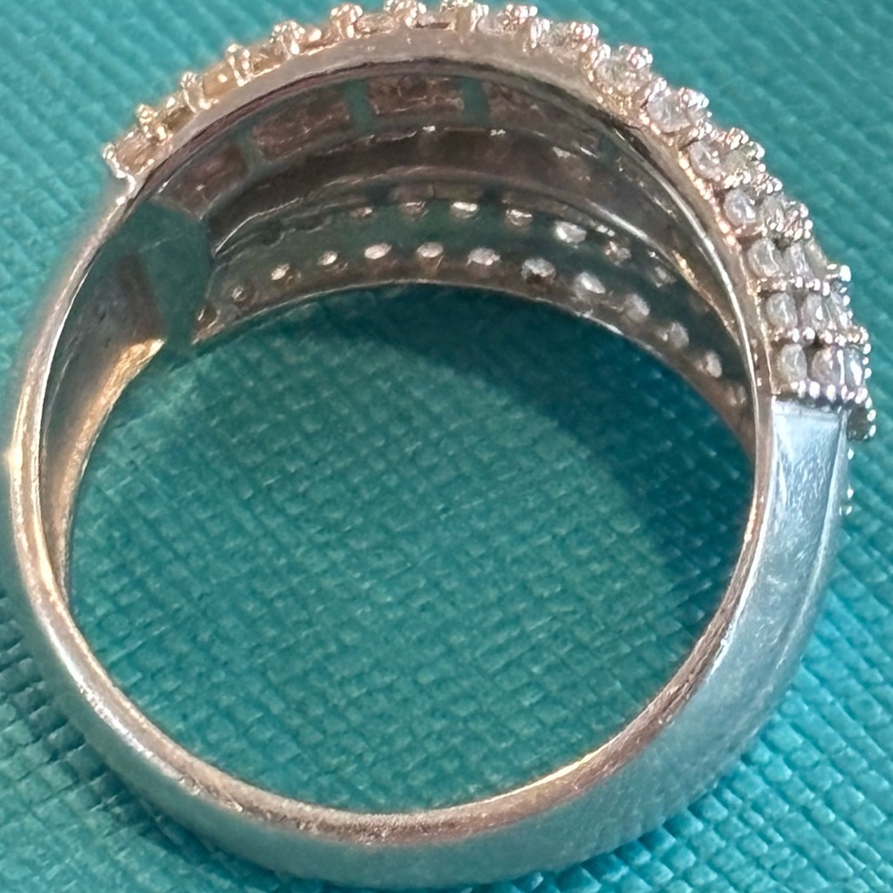 Gorgeous Statement Ring-Sterling Silver 2.0ctw Di… - image 3